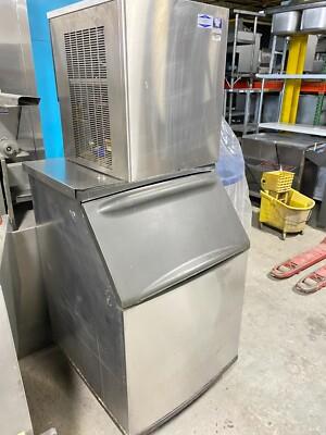 Manitowoc-style modular light commercial ice machine, the type Uinta Ice Co. services.